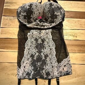 Victoria's Secret Dream Angels Crystal Garter Slip w/ PushUp Bra Black White 38D